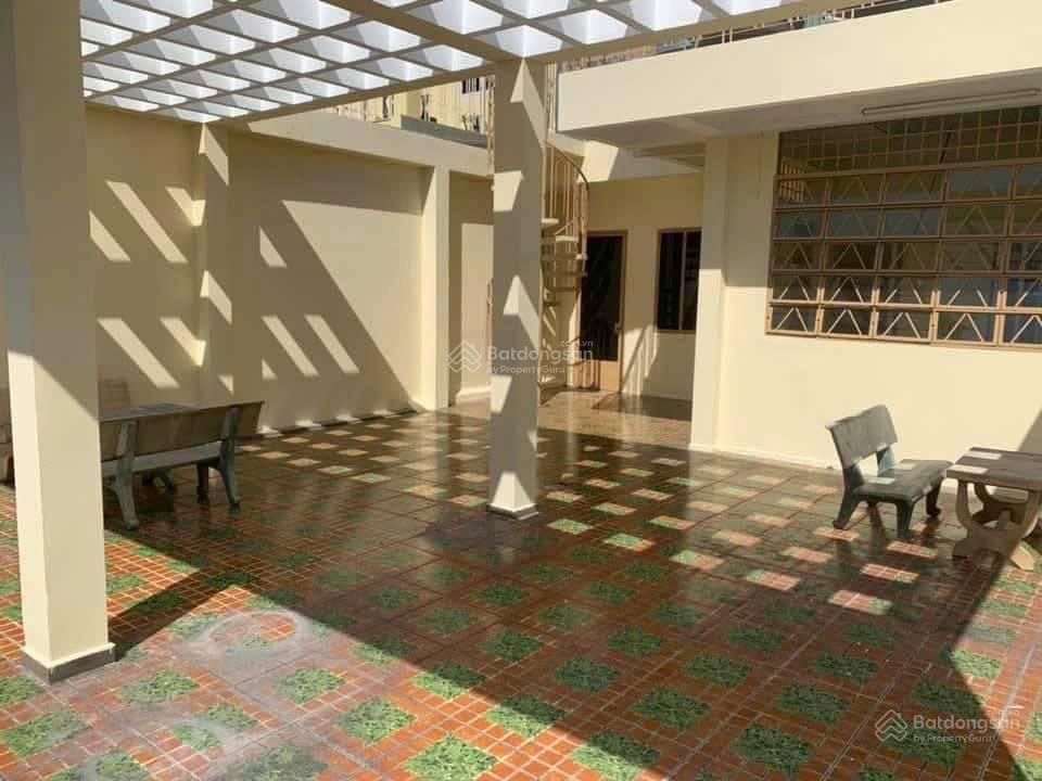 Lạc long quân  quận 11  hẻm xe tải thông  4 tầng  8 x 16m  giá 16.8 tỷ tl