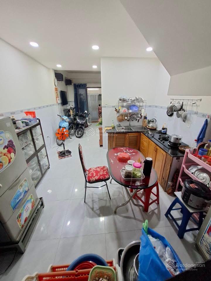 Tân hoà đông  quận 6  sát mặt tiền  2 tầng  64m2  giá 6.6 tỷ tl
