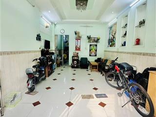 Hoà bình  quận 11  4 tầng  5pn  giá 8 tỷ tl