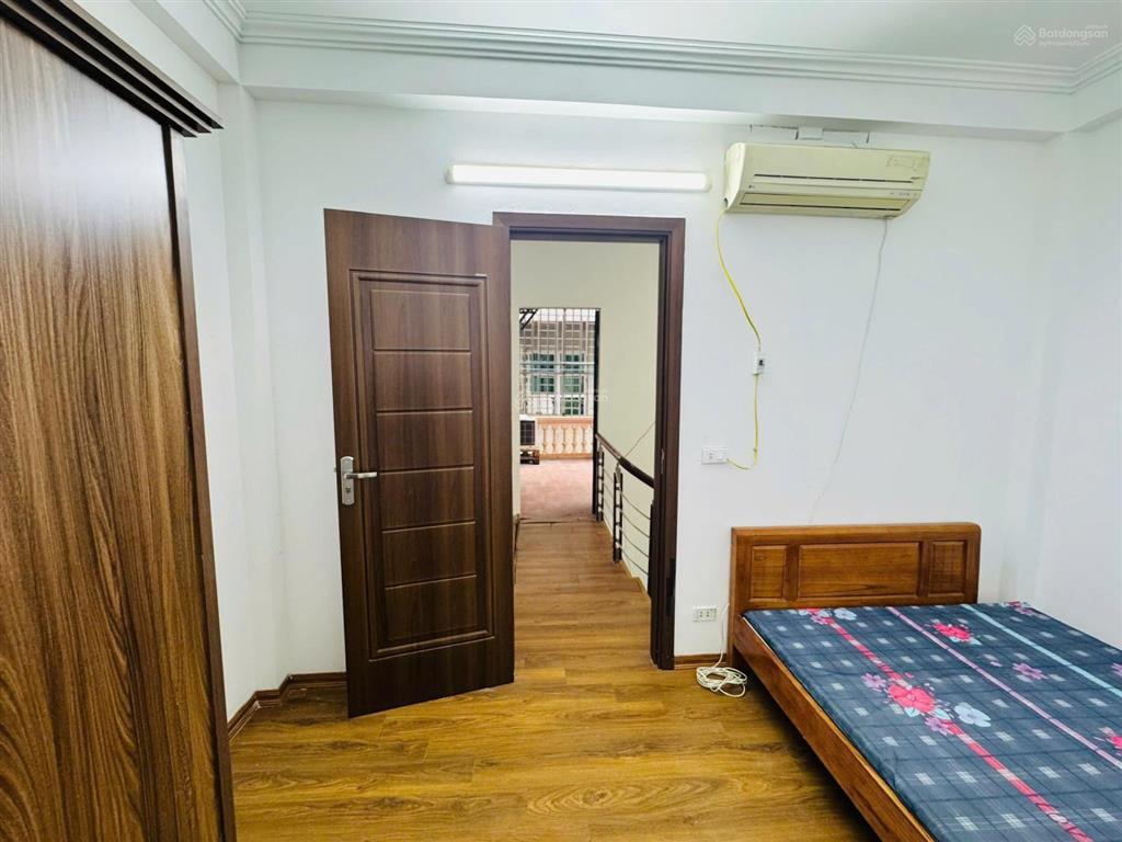 Bán nhà riêng tại ngõ 205, xuân đỉnh. dt 33m2, hàng hiếm tại khu ngoại giao đoàn.