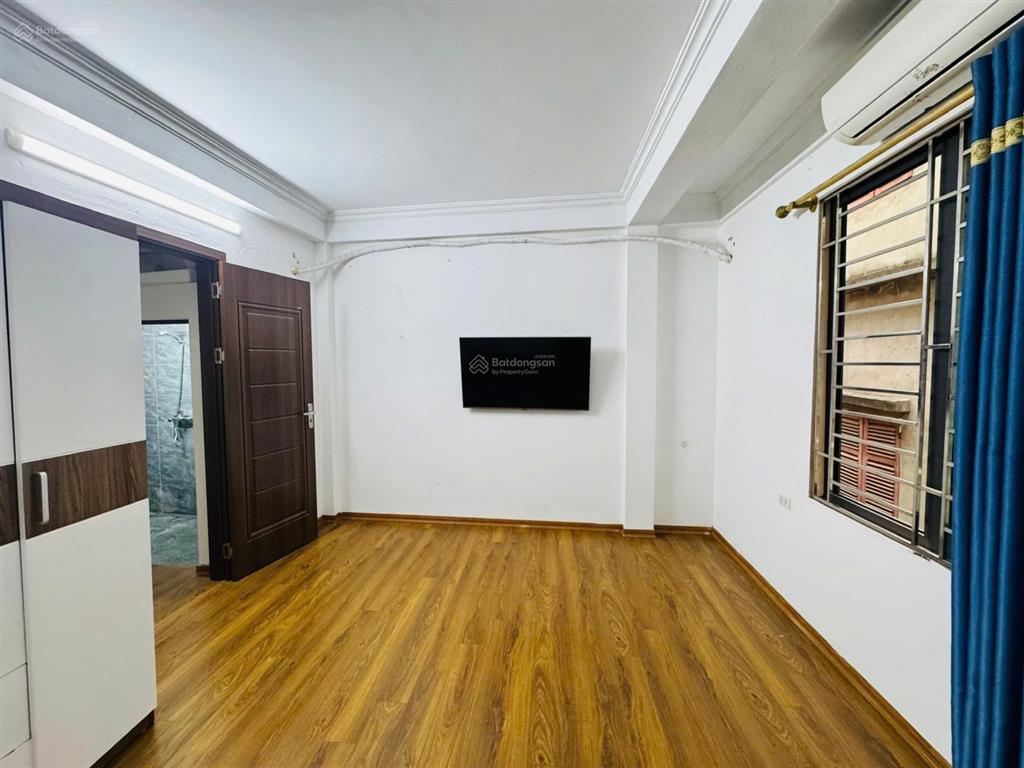 Bán nhà riêng tại ngõ 205, xuân đỉnh. dt 33m2, hàng hiếm tại khu ngoại giao đoàn.