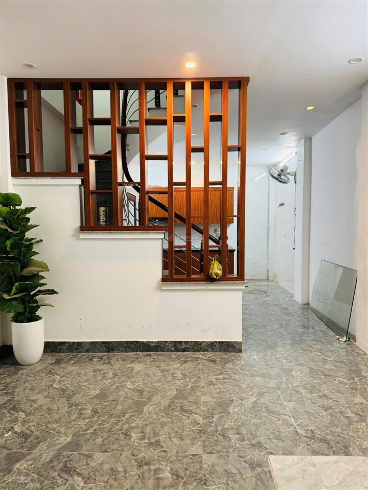 Bán nhà riêng tại ngõ 205, xuân đỉnh. dt 33m2, hàng hiếm tại khu ngoại giao đoàn.