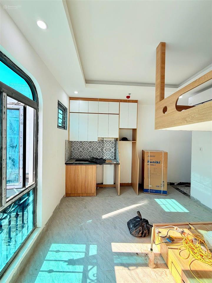 Bán toà ccmn 48m2x6t thang máy, phố tôn thất tùng, q.đống đa. ngõ thông, gần phố, 12p full nội thất