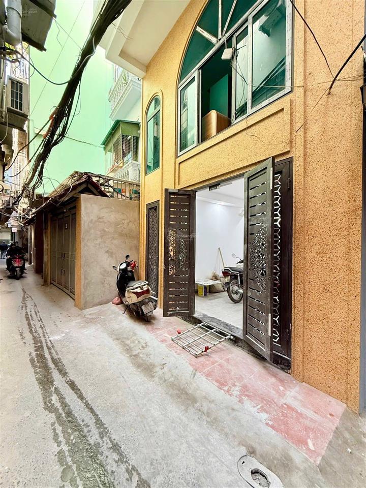 Bán toà ccmn 48m2x6t thang máy, phố tôn thất tùng, q.đống đa. ngõ thông, gần phố, 12p full nội thất