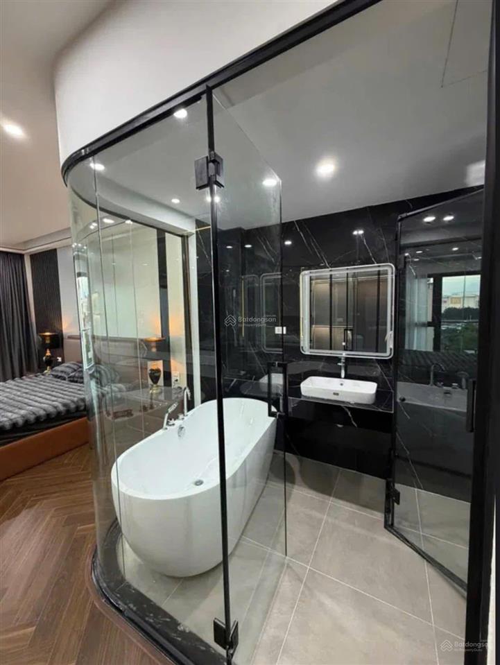 Cần bán nhà phân lô phố yên lãng, 60m2x6t thang máy, 10m ra ô tô tránh, full nội thất. 20 tỷ.