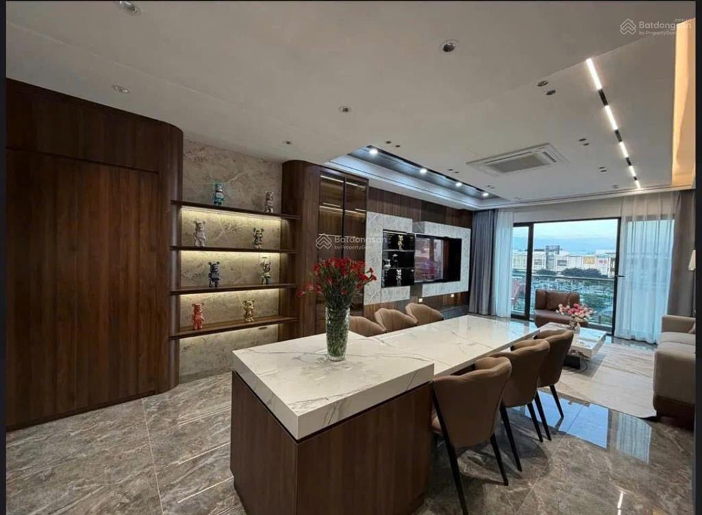 Cần bán nhà phân lô phố yên lãng, 60m2x6t thang máy, 10m ra ô tô tránh, full nội thất. 20 tỷ.