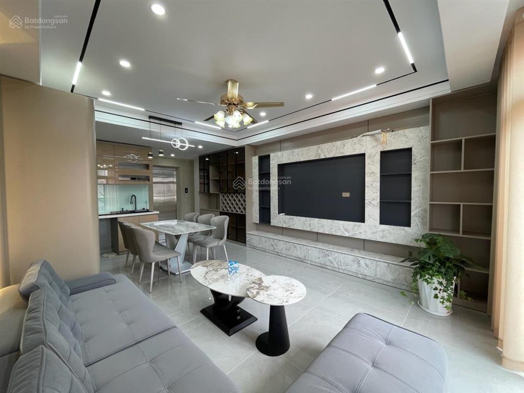 Bán nhà 5 tầng thang máy phố chùa bộc, 45m2, gần phố, kinh doanh online, full nội thất. q.đống đa.