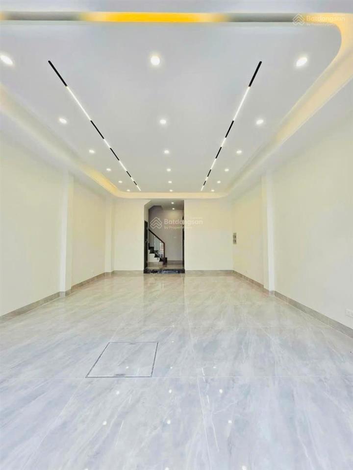Bán nhà 48m2x6tầng thang máy, phố thái hà. ngõ thông oto, full nội thất. quận đống đa. giá 18,9 tỷ.