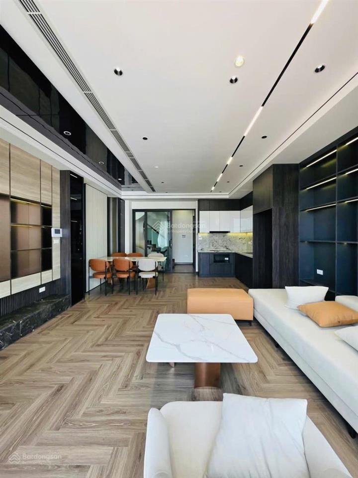 Bán nhà 48m2x6tầng thang máy, phố thái hà. ngõ thông oto, full nội thất. quận đống đa. giá 18,9 tỷ.
