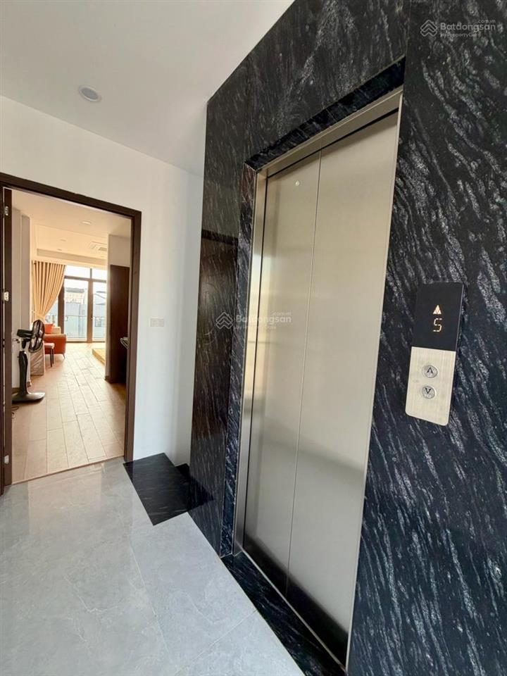 Bán nhà lô góc phố yên lãng, quận đống đa. 45m2x6t thang máy, 15m ra oto. full nội thất. giá 14,8tỷ