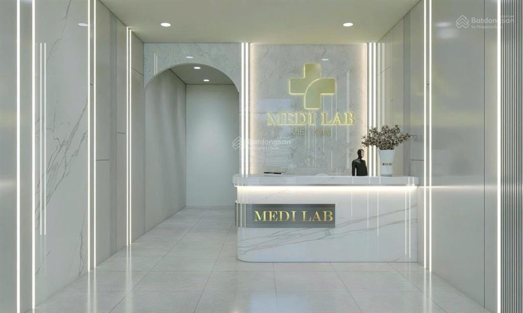 Bán nhà mặt phố nguyễn hy quang, đống đa. 70m2x5t. vỉa hè. đang cho thuê kinh doanh spa. giá 38tỷ