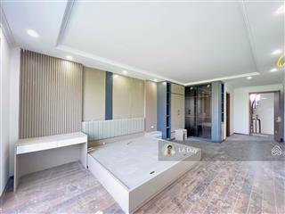 Siêu phẩm  hào nam, 40m2x5t thang máy, ngõ thông kinh doanh, gần phố. giá 11,2 tỷ. quận đống đa.