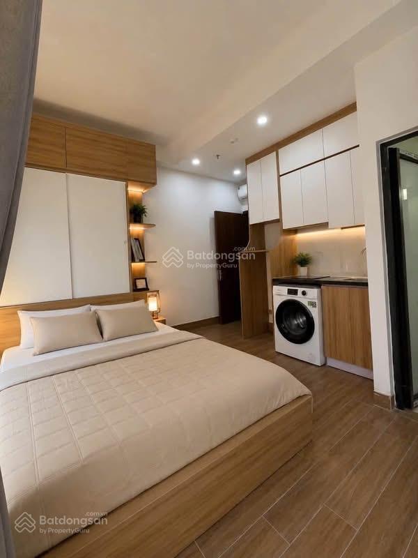 Lo góc trung kính 120m2 x 8tầng thăng máy tổng 28pkk dòng tiền 200tr/th giá 29.9tỷ, sát 2.5