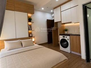 Lo góc trung kính 120m2 x 8tầng thăng máy tổng 28pkk dòng tiền 200tr/th giá 29.9tỷ, sát 2.5