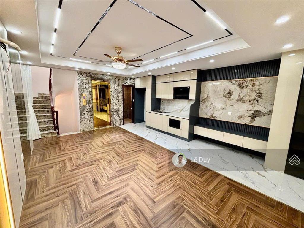Bán nhà trung kính, cầu giấy, 48m2, 6 tầng thang máy, gần phố, kinh doanh, full nội thất. giá 15 tỷ