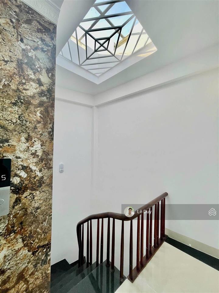 Bán nhà phố trung kính, cầu giấy. 50m2, 6 tầng thang máy, 10m ra oto, full nội thất. giá 11,8 tỷ