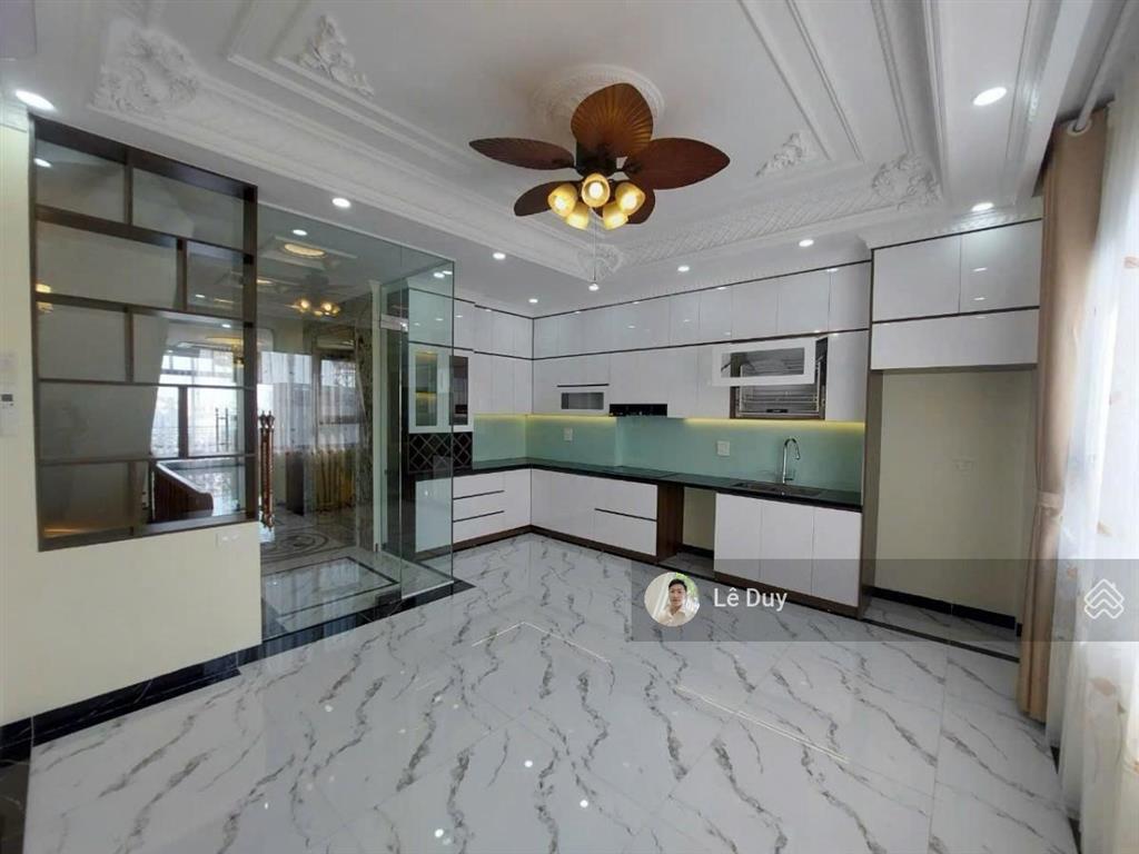 Bán nhà phố trường chinh, đống đa. 54m2, 8 tầng thang máy, gara oto, ngõ thông kinh doanh. 19,2 tỷ.