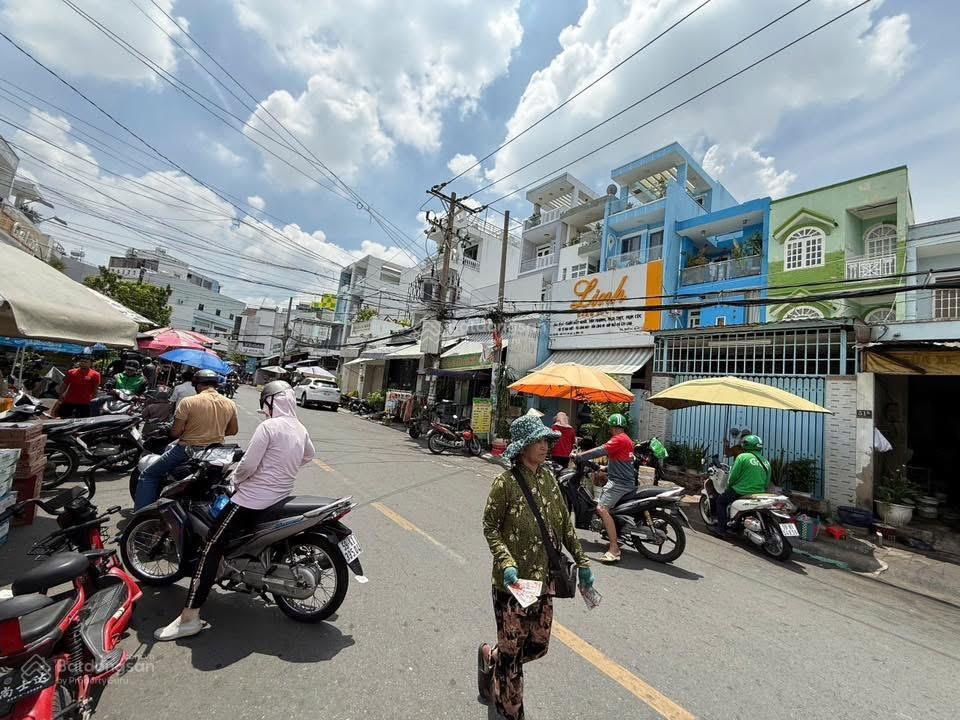 Bán nhà khu tên lửa. mt kinh doanh nguyễn thức tự. 3,9x23m, 3 tấm. giá tốt 11,5 tỷ
