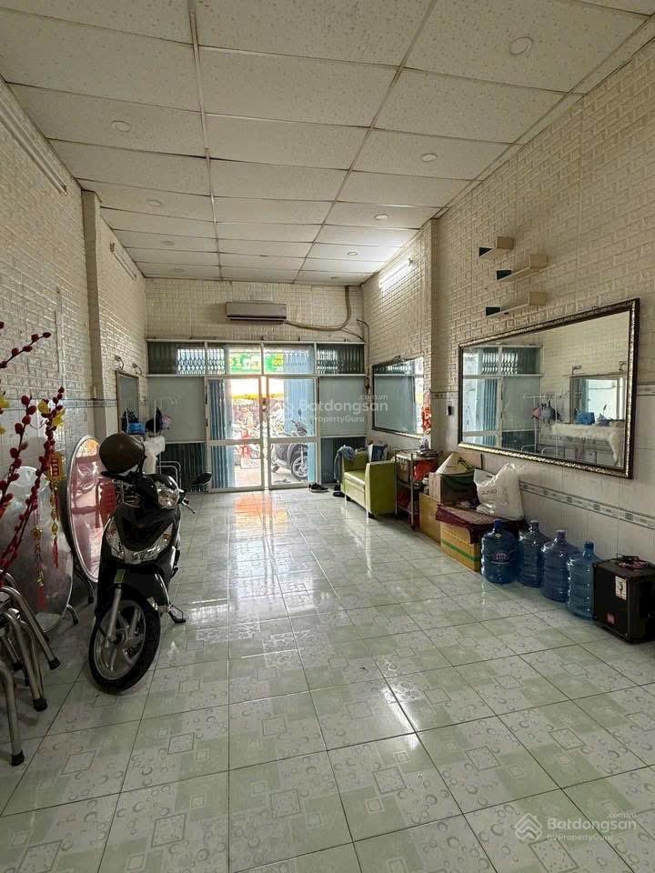 Bán nhà khu tên lửa. mt kinh doanh nguyễn thức tự. 3,9x23m, 3 tấm. giá tốt 11,5 tỷ