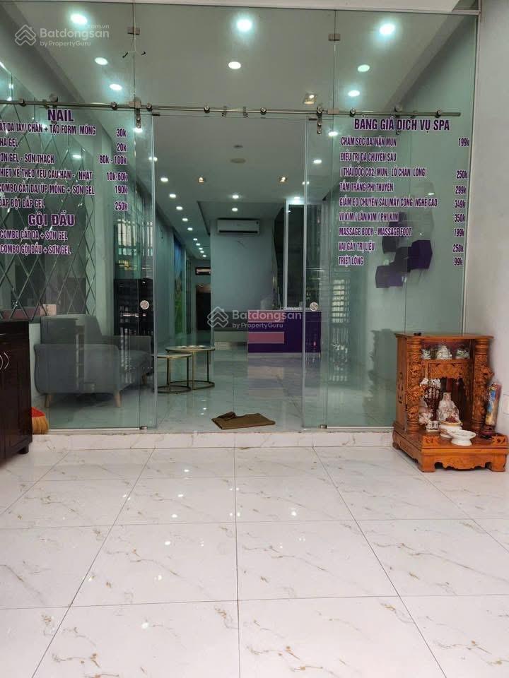 Bán nhà mt đường vương văn huống. khu tên lửa 4x19m, 1 trệt 1 lầu giá 8.2tỷ thương lượng chính chủ