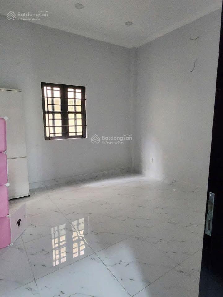 Bán nhà mt đường vương văn huống. khu tên lửa 4x19m, 1 trệt 1 lầu giá 8.2tỷ thương lượng chính chủ