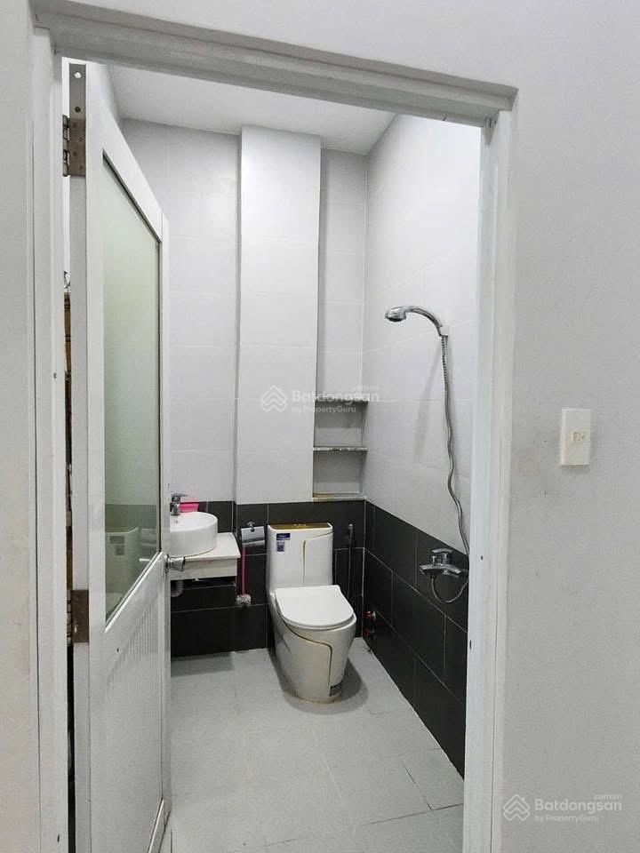 Bán nhà mt đường vương văn huống. khu tên lửa 4x19m, 1 trệt 1 lầu giá 8.2tỷ thương lượng chính chủ