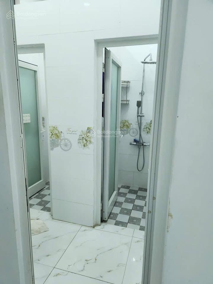 Bán nhà mt đường vương văn huống. khu tên lửa 4x19m, 1 trệt 1 lầu giá 8.2tỷ thương lượng chính chủ