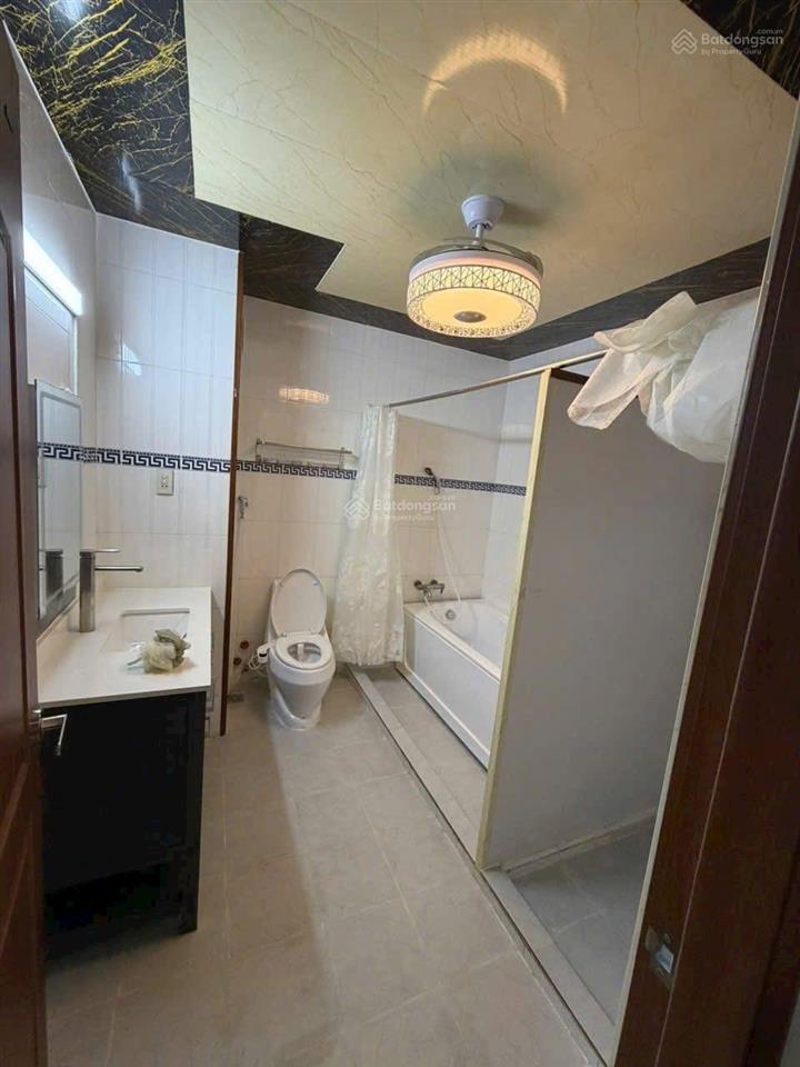 Bán cặp nhà mt đường số 13 khu ao sen  khu tên lửa, 10x20m, 3,5 tấm giá 33 tỷ thương lượng giá tốt