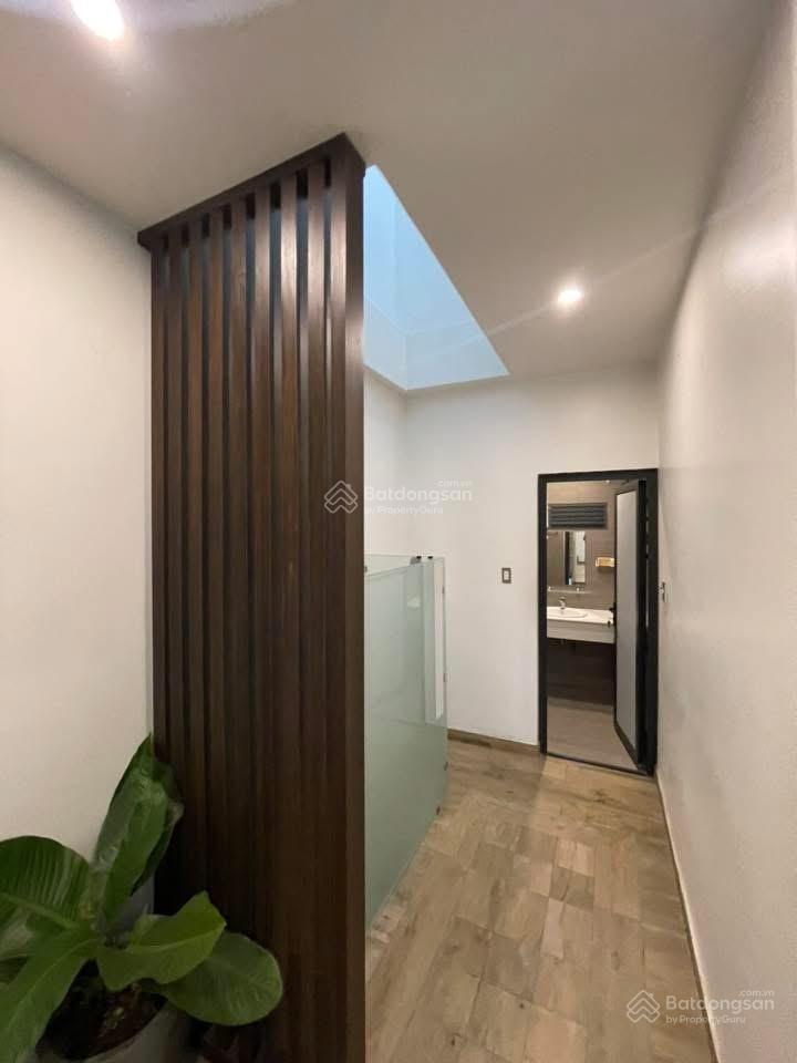 Bán nhà mt đường số 30, khu ao sen, 5x20m, 3,5tấm nhà đẹp, vị trí đẹp, giá 18.8tỷ thương lượng