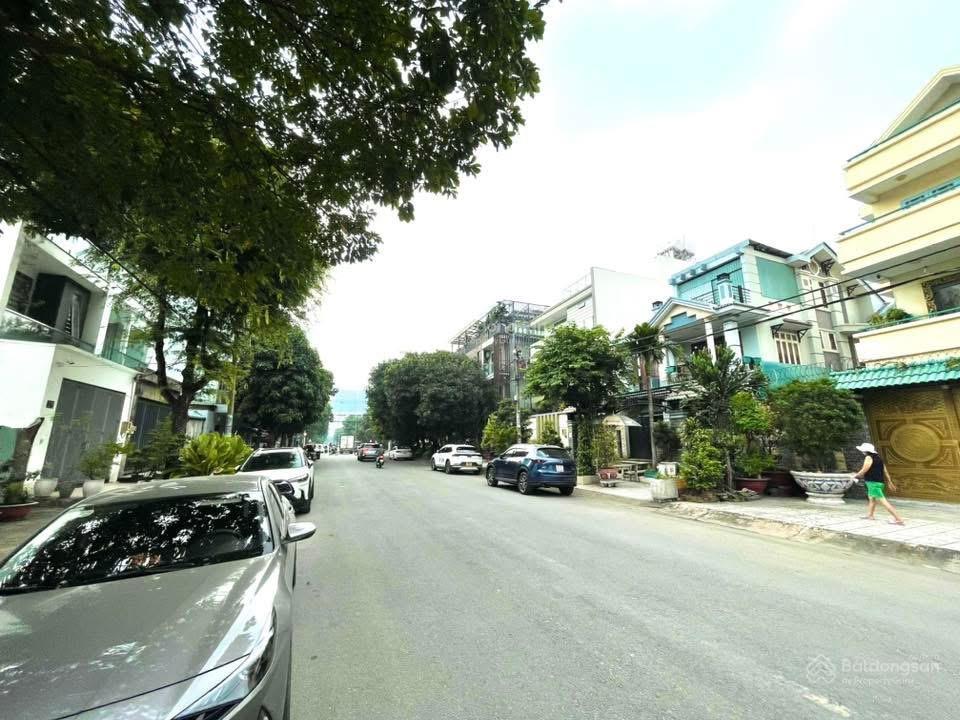 Bán nhà mt đường số 30, khu ao sen, 5x20m, 3,5tấm nhà đẹp, vị trí đẹp, giá 18.8tỷ thương lượng