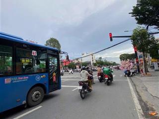 Bán nhà mtkd đường tên lửa. 5x20m. 3.5 tấm vị trí đẹp.giá 30 tỷ thương lượng