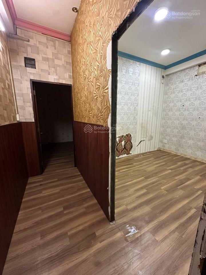 Tên lửa  cho thuê nhà mặt tiền 40tr/th  100m  5x20m 3 tầng  trục đường chính  kd sầm uất