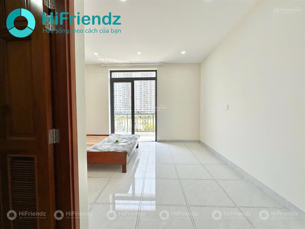 Căn hộ dịch vụ ban công ngay đường liên phường, gần nguyễn duy trinh, global city, nguyễn thị định