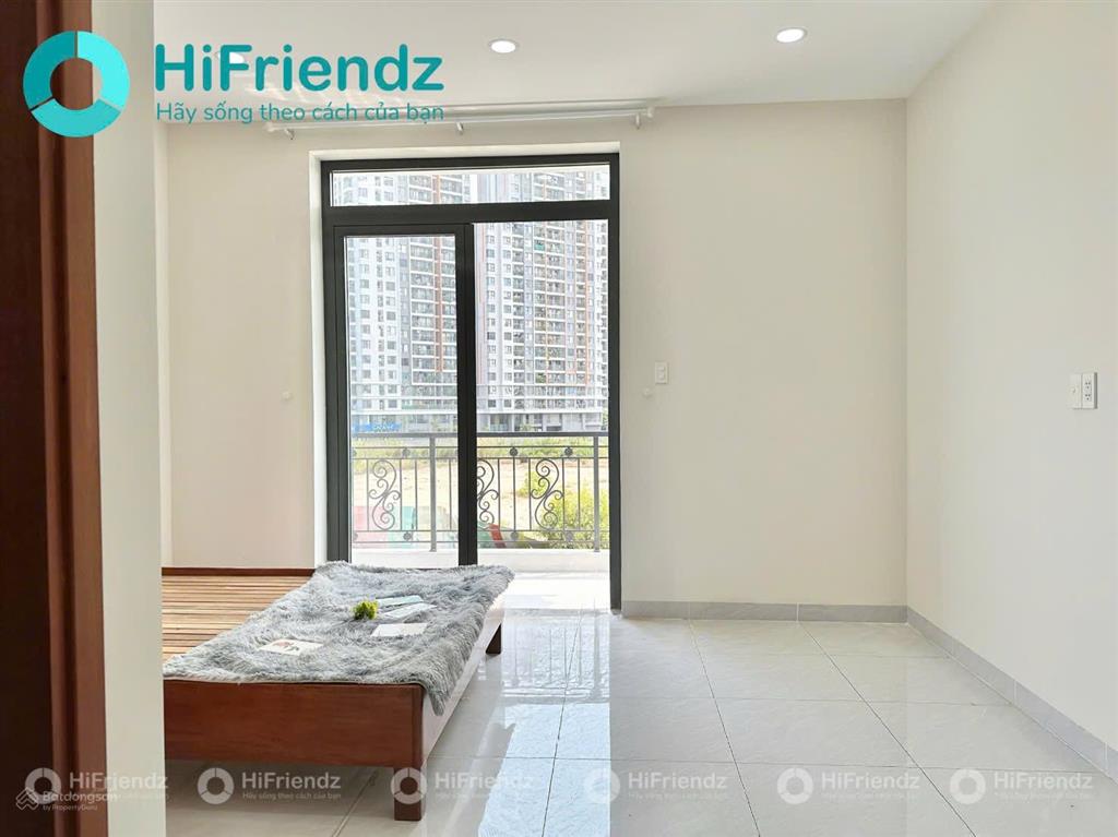 Căn hộ dịch vụ ban công ngay đường liên phường, gần nguyễn duy trinh, global city, nguyễn thị định