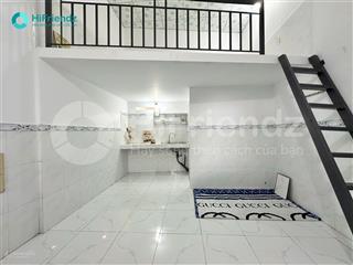 Cho thuê phòng trọ gác cao ở được đông ngay lê văn việt, gần ngã tư thủ đức, đh gtvt, ufm, spkt