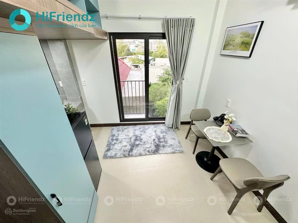 Duplex ban công đầy đủ nội thất ngay lê văn việt, gần ngã tư thủ đức, man thiện, hutech, fpt, utc2