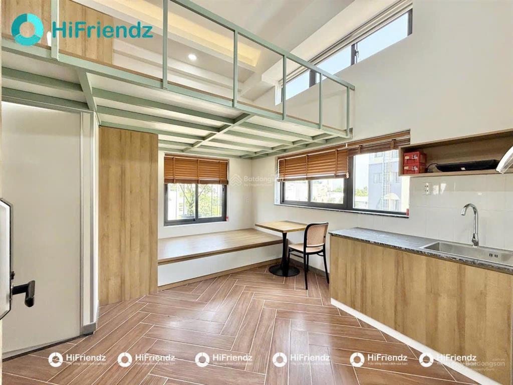 Duplex 2 không gian ngủ đi bộ qua ufm, gần hutech, fpt, vinhomes, khu cnc