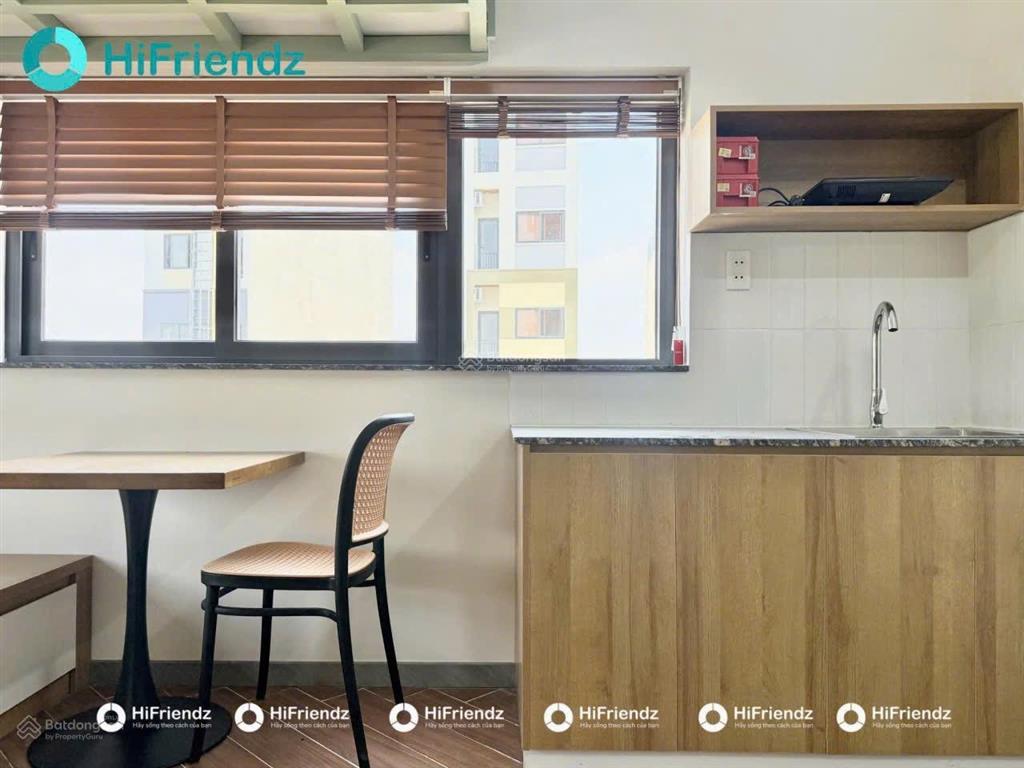 Duplex 2 không gian ngủ đi bộ qua ufm, gần hutech, fpt, vinhomes, khu cnc