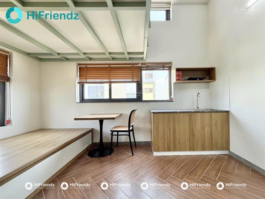 Duplex 2 không gian ngủ đi bộ qua ufm, gần hutech, fpt, vinhomes, khu cnc