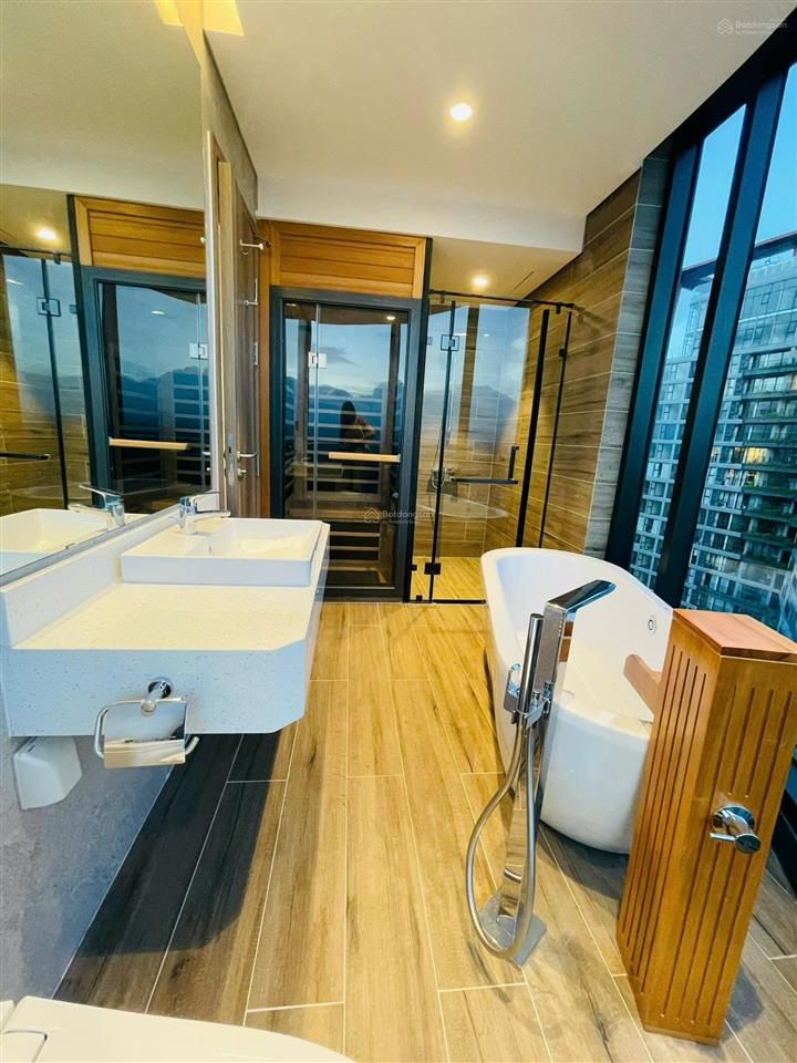 Landmark 3pn nội thất liền tường view sông hồng chill chill