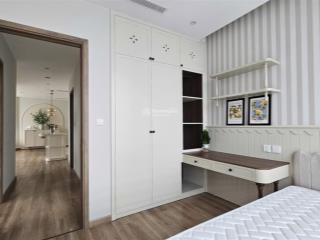 Bán căn hộ 3 phòng ngủ view hồ thiên nga full đồ