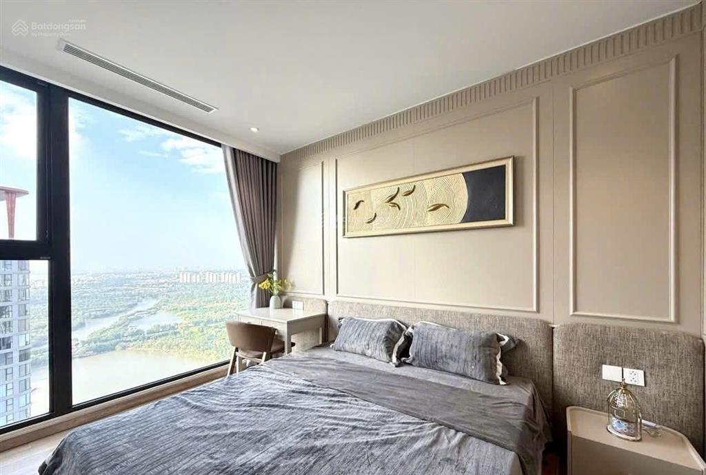 Bán căn 2pn landmark view hồ thiên nga , full nội thất nhập khẩu