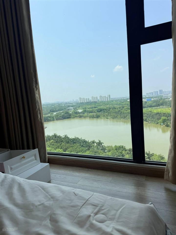 Bán căn 2pn landmark view hồ full nội thất