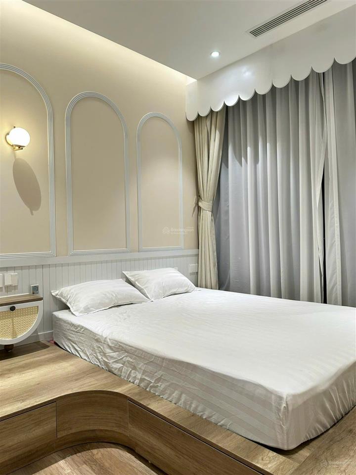 Bán căn 2pn landmark full đồ sẵn dòng tiền cho thuê!