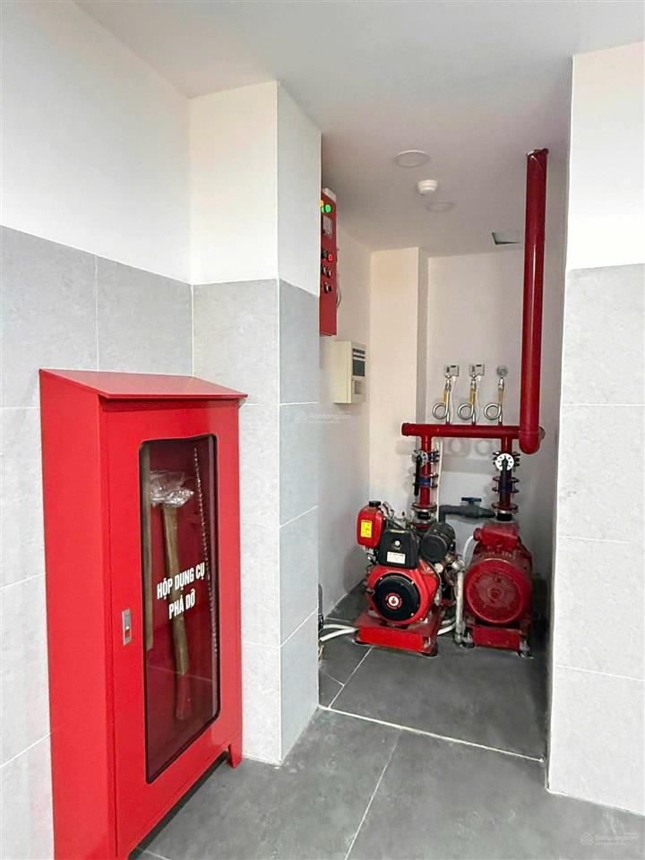 Hợp đồng khoán 130tr/tháng 29 phòng chdv 6 tầng 150m2 (6.5x23) mặt tiền thang máy