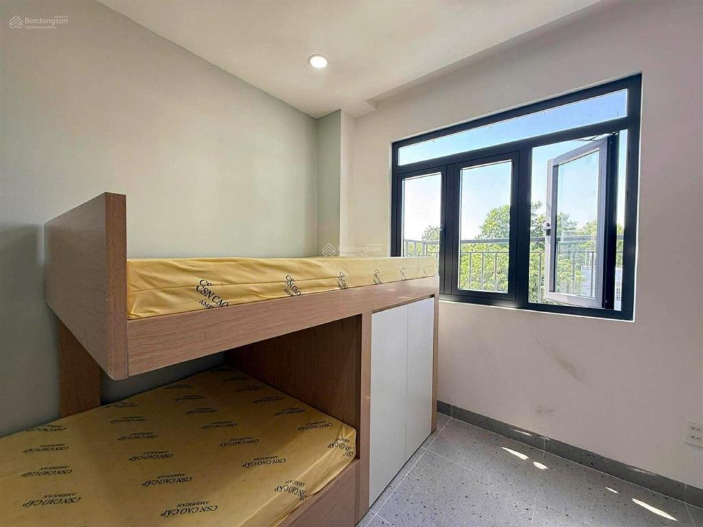 Hợp đồng khoán 130tr/tháng 29 phòng chdv 6 tầng 150m2 (6.5x23) mặt tiền thang máy