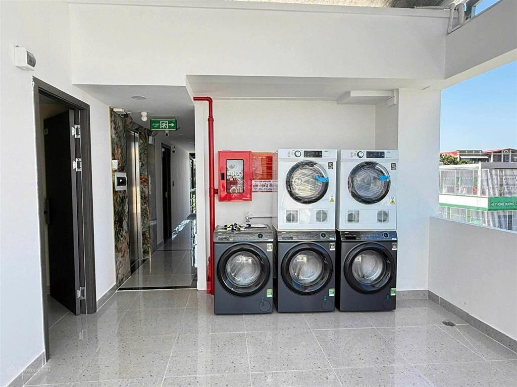 Hợp đồng khoán 130tr/tháng 29 phòng chdv 6 tầng 150m2 (6.5x23) mặt tiền thang máy