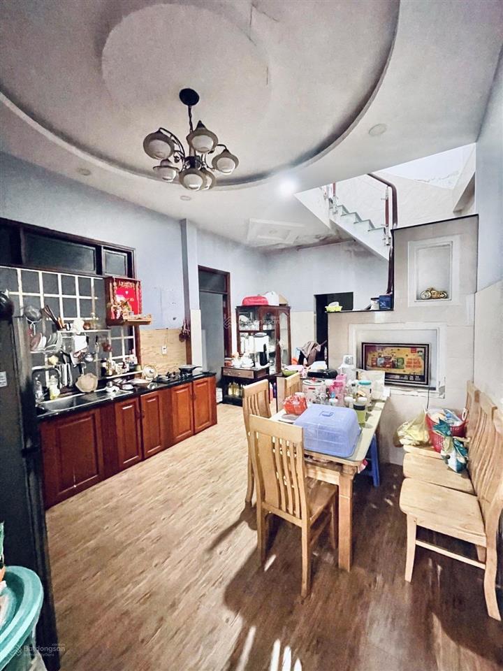 Nhà mặt tiền công nhận đủ 181 m2( 7.8 x 22 ) ko lộ giới  3 tầng chính chủ 1 đời nguyễn sỹ sách