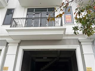 Chính chủ cần bán căn liền kề tại calyx residence, 319 đông anh, view vườn hoa. miễn môi giới