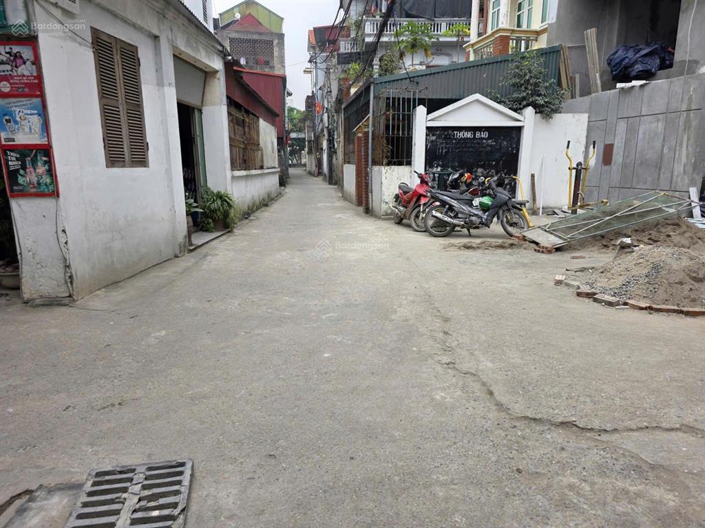 Bán đất phúc lợi 101m2 ngõ xe tảithông10m ô tô tránh không qh10.5 tỷ tại long biên hà nội